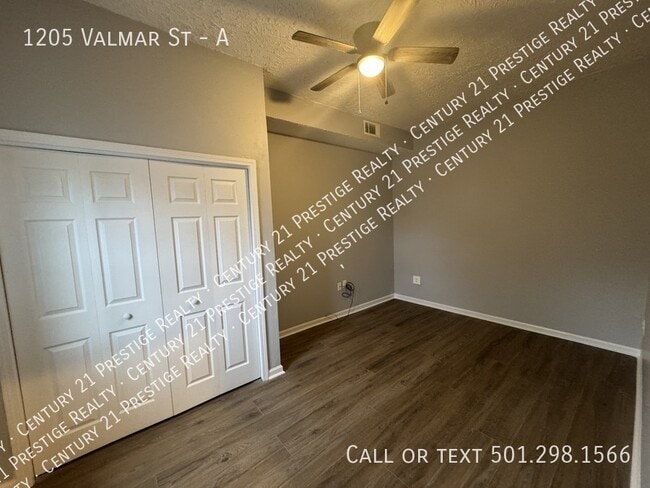 Foto del edificio - 1205 Valmar St