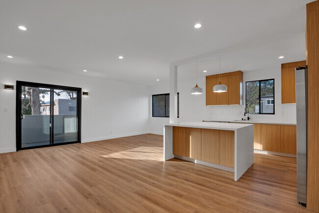 Foto del edificio - 950 Havenhurst Dr