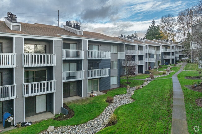 Building Photo - Constellation