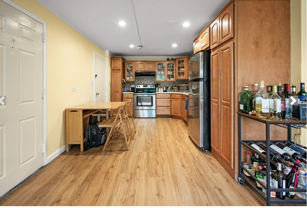 Building Photo - 30 Jamaicaway