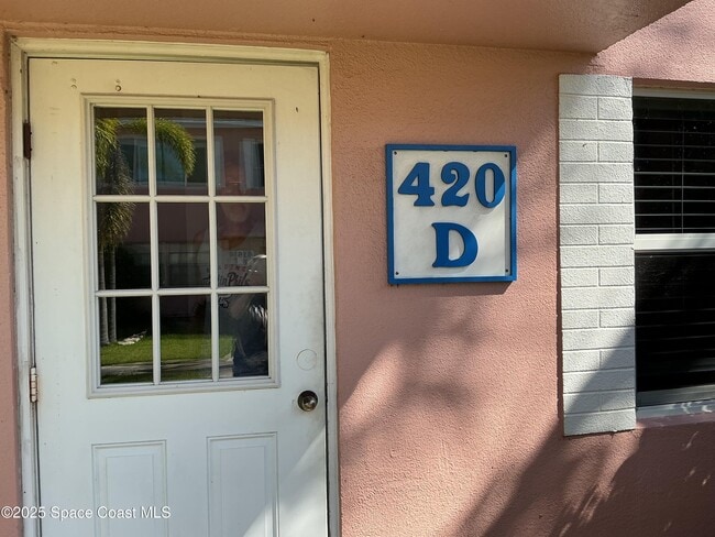 Building Photo - 420 Monroe Ave