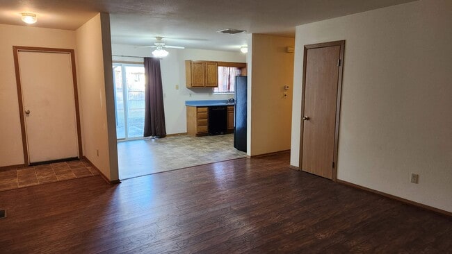 Living Room looking into dining and kitchen - 530 N Orchard Ave