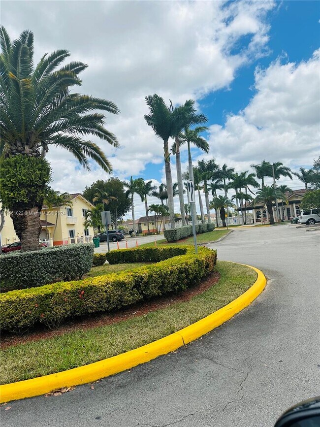 Foto del edificio - 18063 NW 74th Path