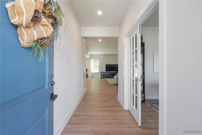Foto del edificio - 9332 Janeway Dr