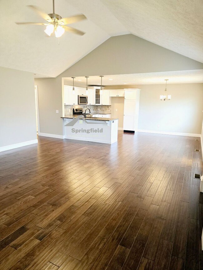 Building Photo - Wild Horse by The Lakes, Executive Home w/ 3 Car Garage
