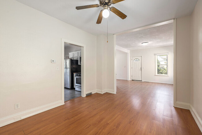 Building Photo - NE Large Three Bedroom Home