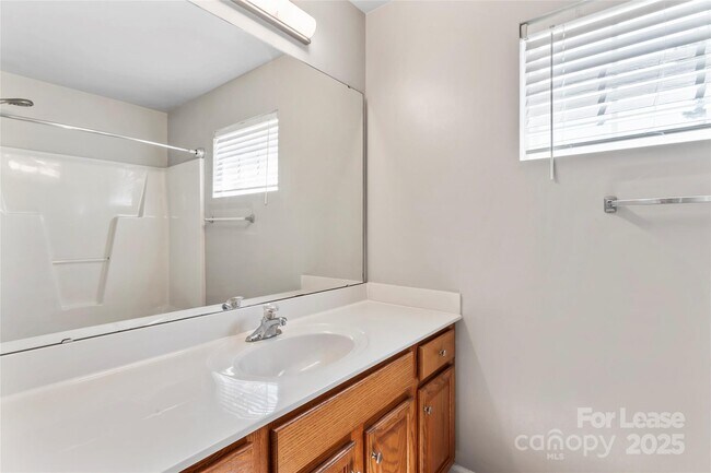 Building Photo - 2003 Red Carpet Ct