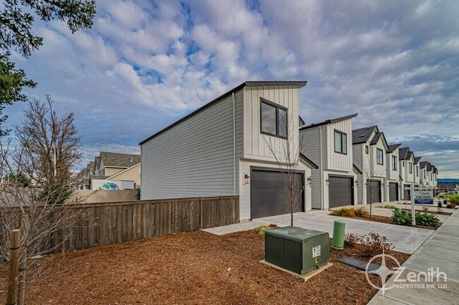 Photo - 16304 NE 21st St House