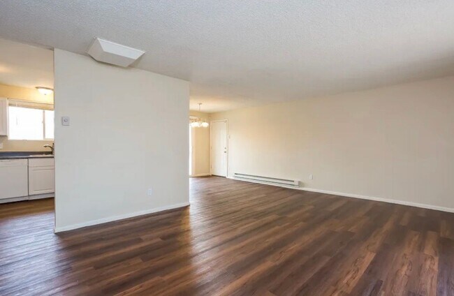 Foto del edificio - 15546 E Louisiana Ave