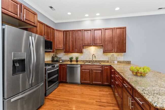 Foto del edificio - 3228 N Sheffield Ave