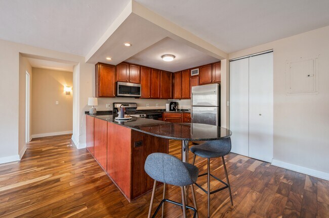 Foto del edificio - 2300 N Commonwealth Ave