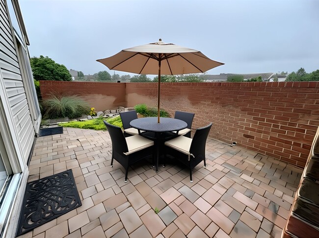 Building Photo - 2 Bedroom 2 Bathroom in Woodland View Harr...