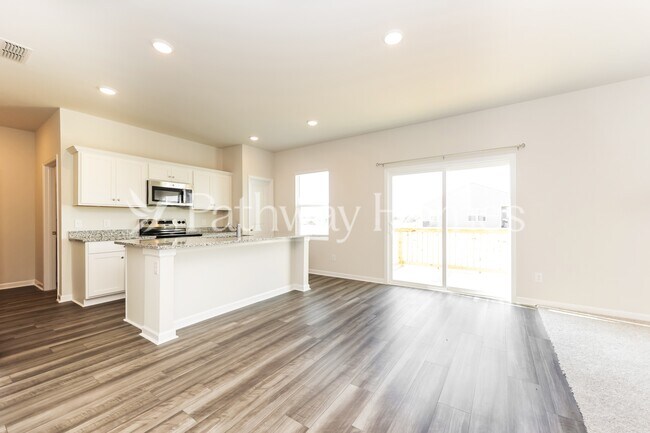 Foto del edificio - 3549 Fellowship Rd