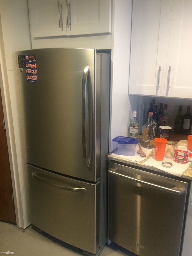 Building Photo - 3078 41st St