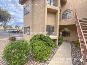 Building Photo - 930 N Mesa Dr