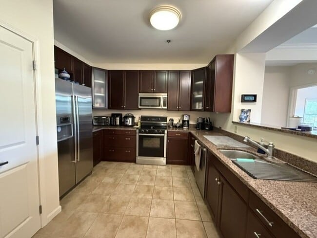 Building Photo - Two-Bedroom Condo in the Summit at Shiloh!