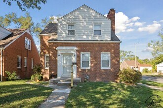 Building Photo - 15375 Sussex St