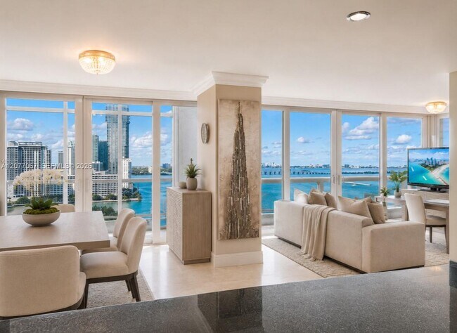 Foto del edificio - 1717 N Bayshore Dr