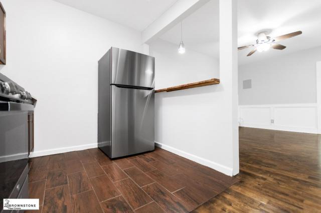 Foto del edificio - 4 bedroom in Brooklyn NY 11213