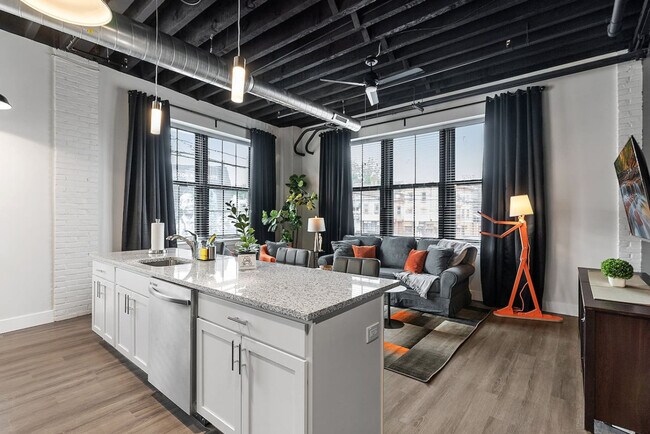 Foto del edificio - 212 Roberts Ave