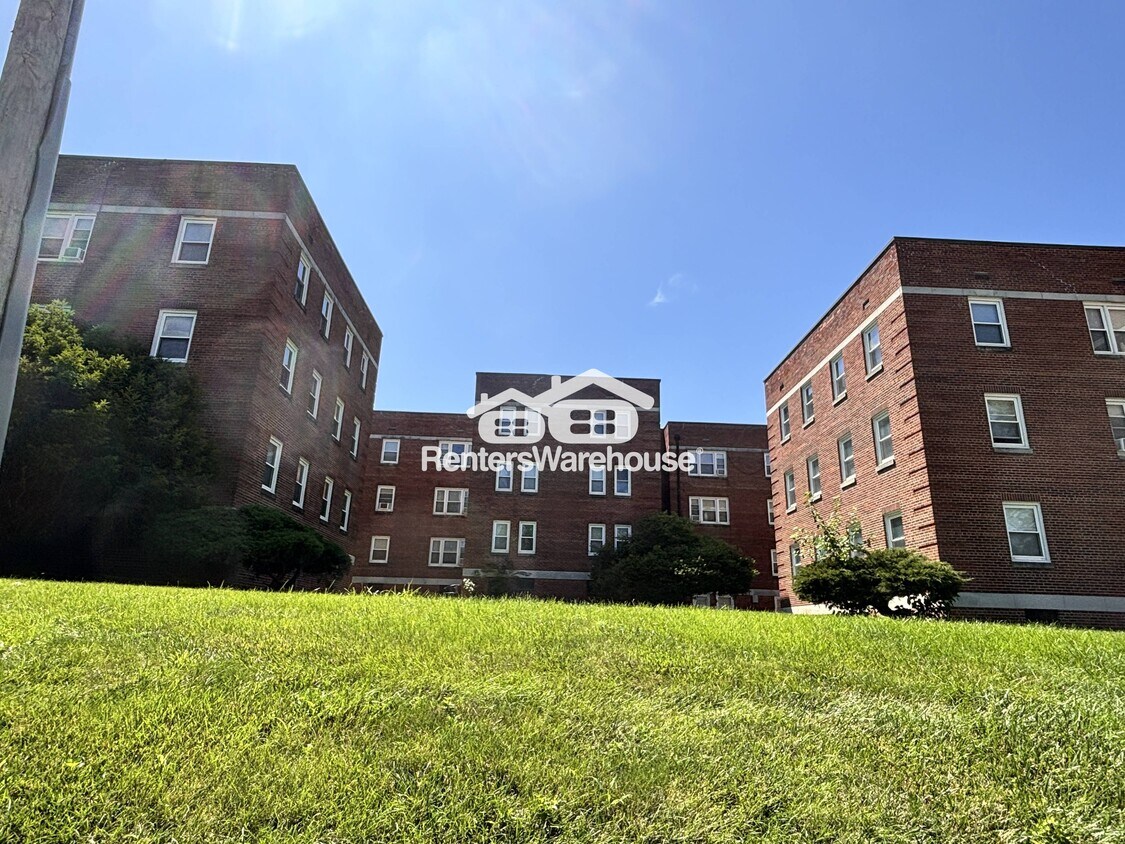 Foto del edificio - 4200 Grand Ave