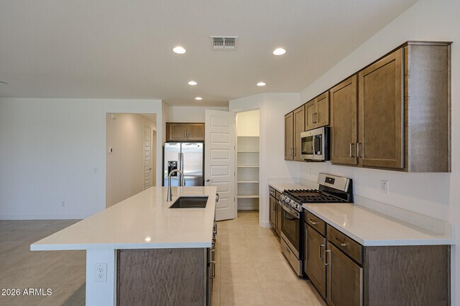 Foto del edificio - 26096 N 170th Ave