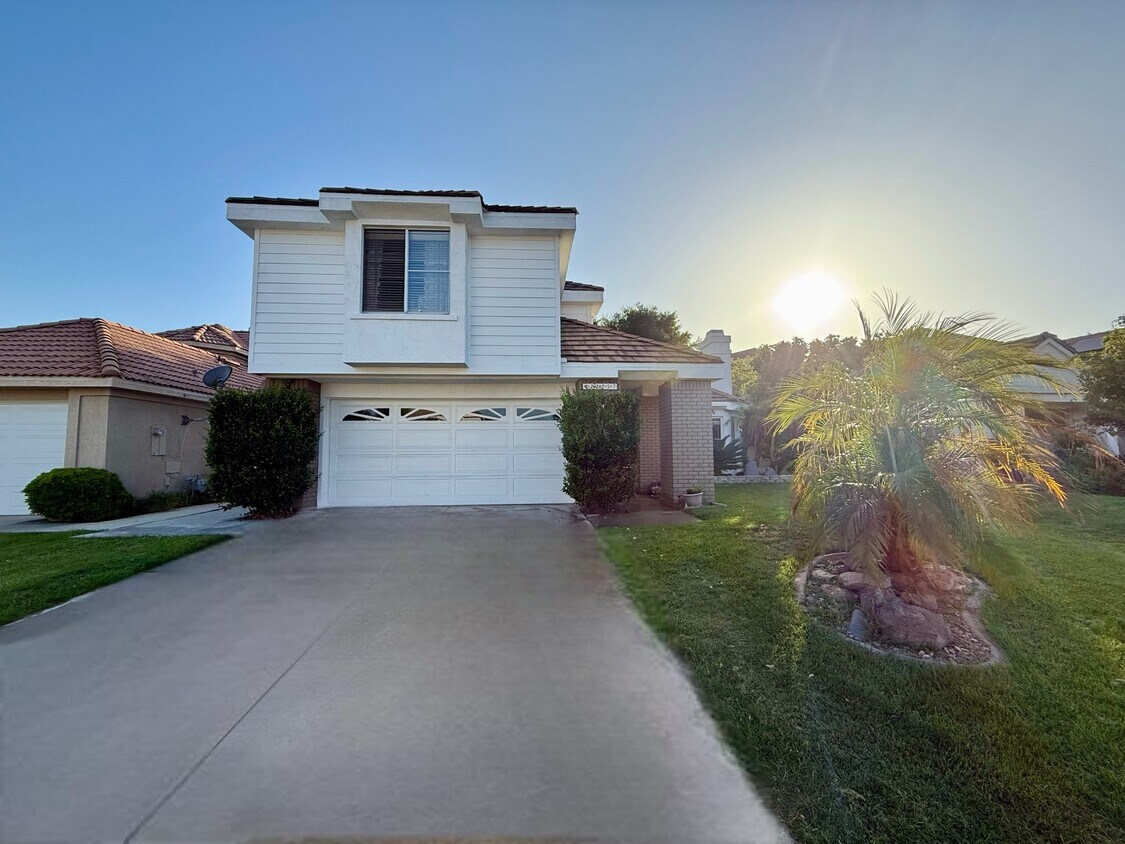 Foto principal - 23257 Joaquin Ridge Dr
