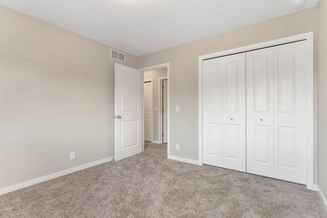 Building Photo - 737 Butternut Dr