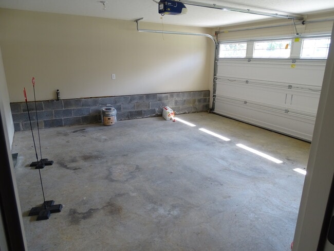 Building Photo - Great home for rent in West Knoxville