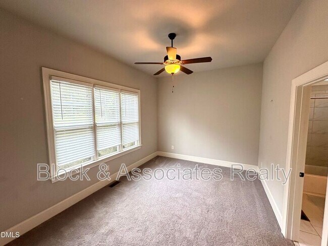 Building Photo - 1309 Empty Nest Way