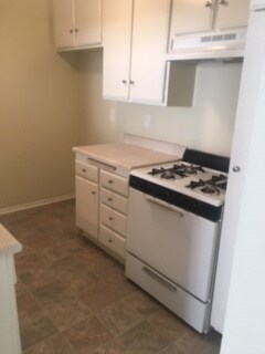 Primary Photo - 10875 Kling St