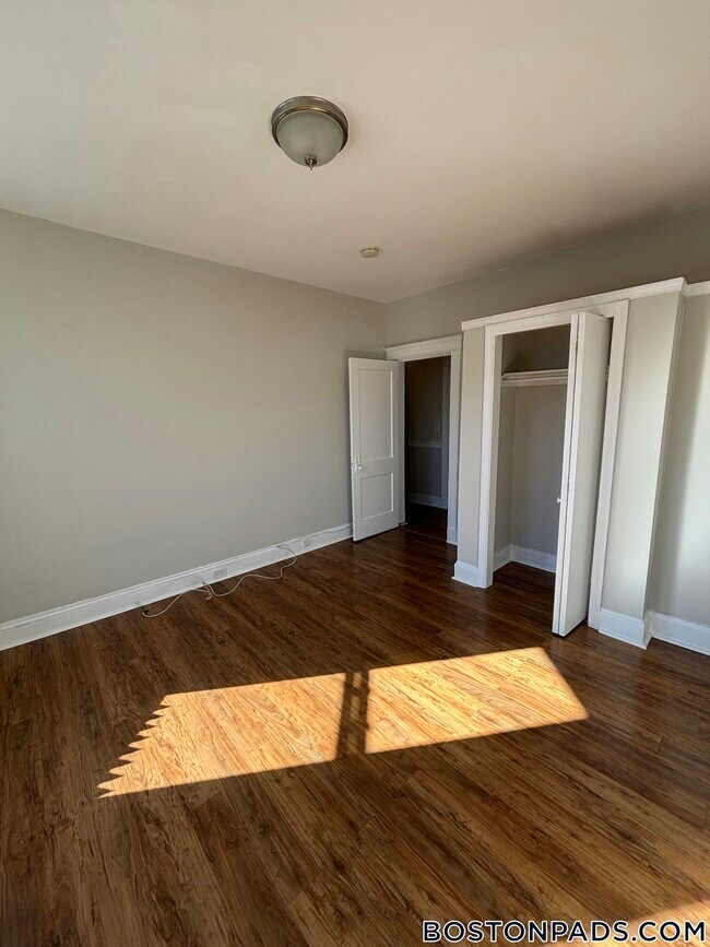 Building Photo - 1189 Commonwealth Ave