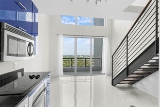 Building Photo - 60 SW 13th St