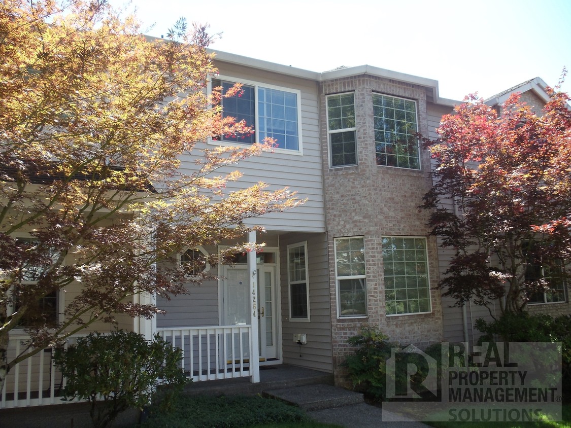 Primary Photo - 14264 SE Bridgeton St