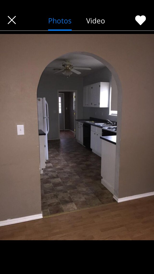 Foto del edificio - 2110 N Chapman Ave