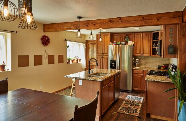 Foto del edificio - 127 Oakley Ln