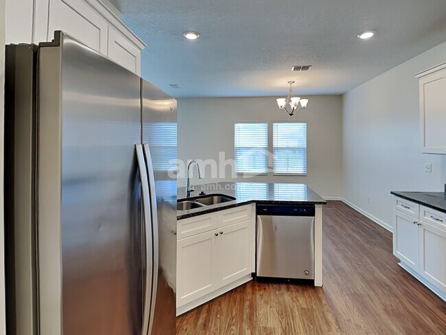 Foto del edificio - 205 W Jayce Wy