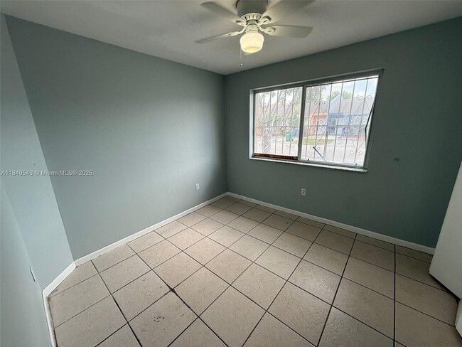 Foto del edificio - 18224 NW 40th Pl