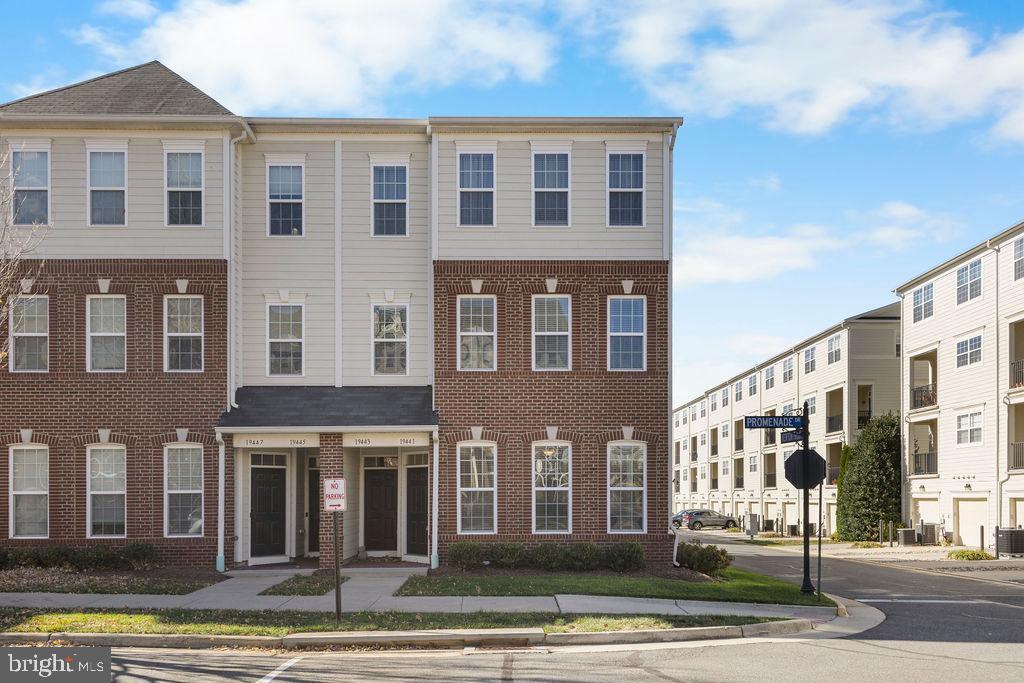 Foto principal - 19441 Promenade Dr