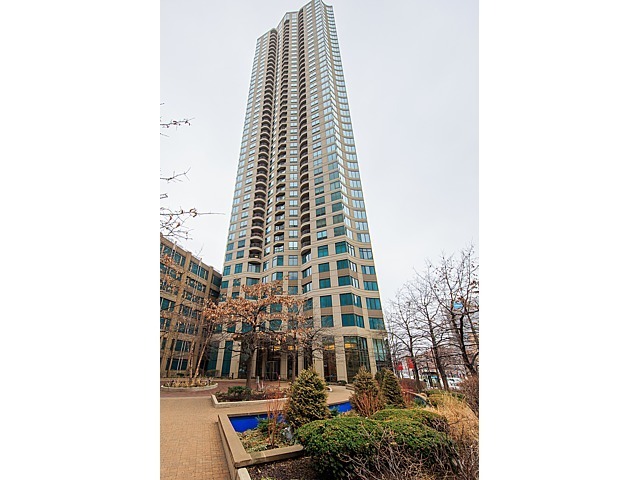 400 N La Salle Dr Unit 3207 Chicago Il 60654 Condo For Rent In