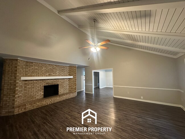 Foto del edificio - Grand 4BR/2.5BA Cordova Estate | 2,323 Sq Ft, Luxury Primary Suite, Garage & Deck