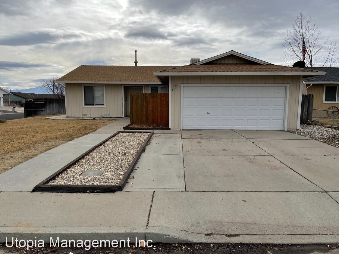 Primary Photo - 5 br, 2 bath House - 750 Cameron Way