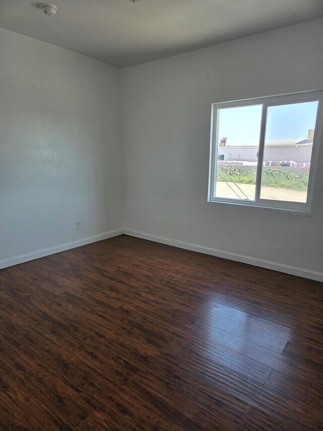Foto del edificio - 152 E 103rd St