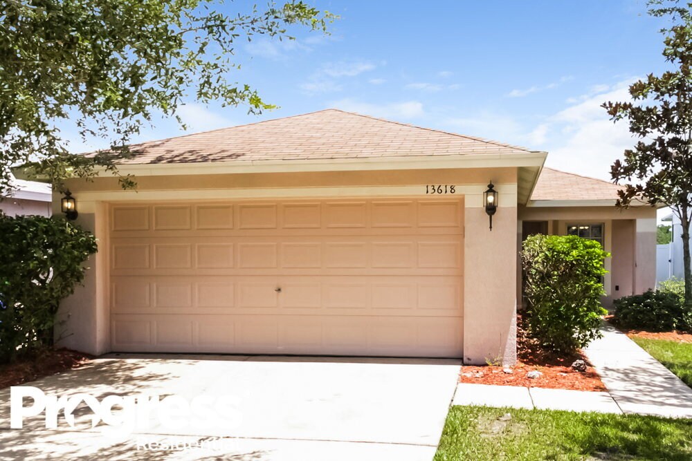 Foto principal - 13618 Silver Charm Ct