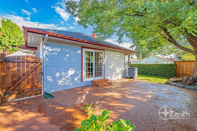 Foto del edificio - 2502 Fairmount Ave