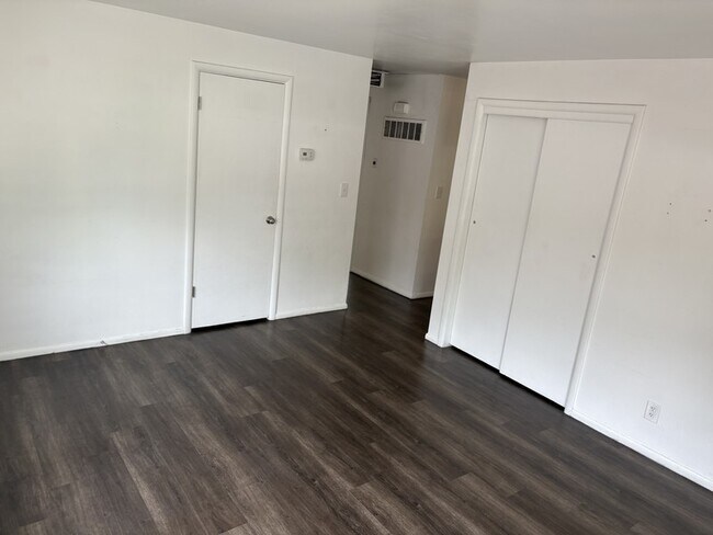 Foto del edificio - 2630 S Windsor Cir