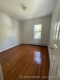 Building Photo - 263 Martin St