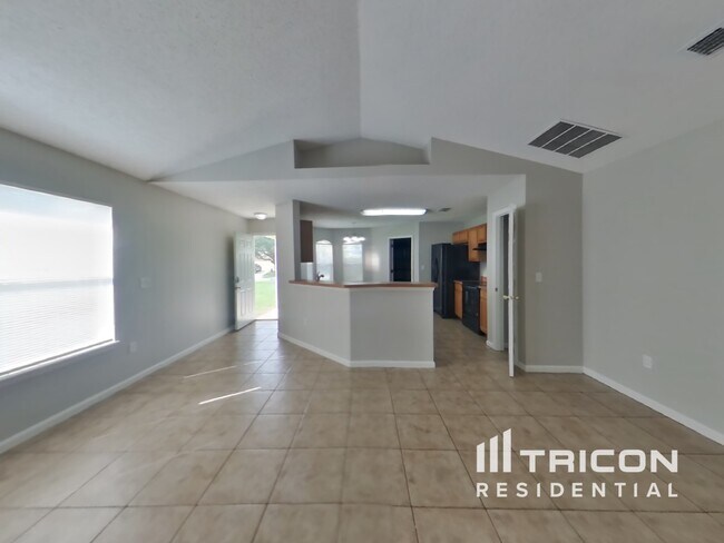 Foto del edificio - 3134 Wavering Ln