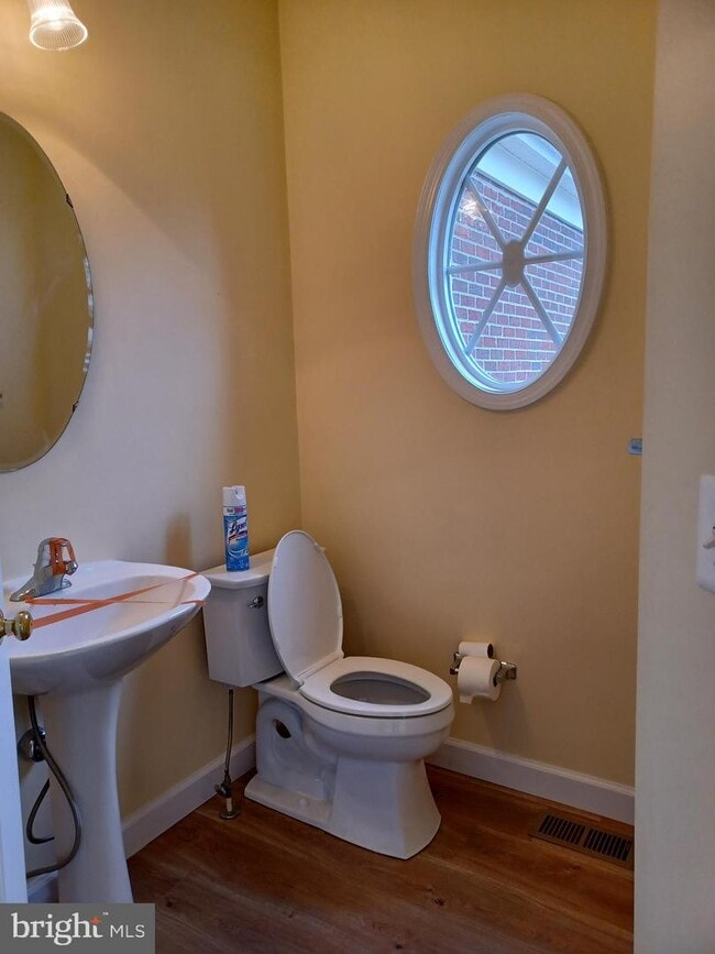 Building Photo - 402 Sawgrass Dr