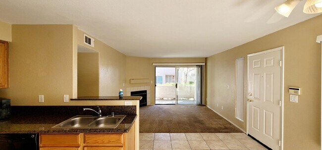 Foto del edificio - 5261 Caspian Springs #104 - 2 bedrooms, 2 ...